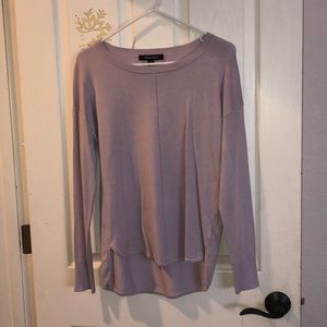 Light purple never worn before sweater